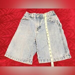 Size 7 Boys Cargo Light Blue Denim Shorts Measurements in Pictures